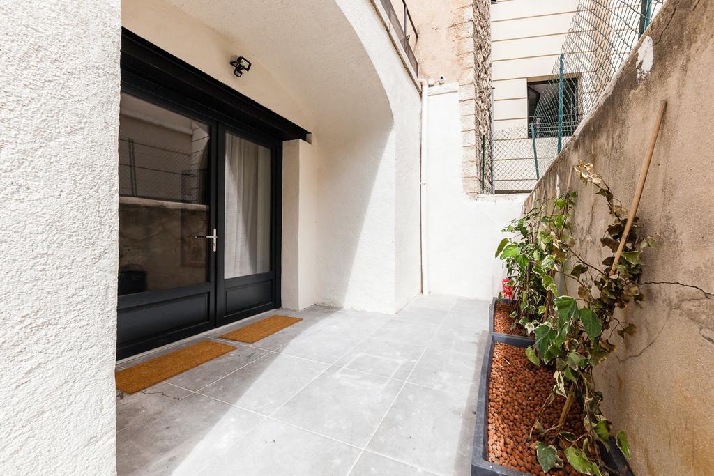 Chez Nous - 7 Appartements Sur Le Vieux Port มาร์กเซย ภายนอก รูปภาพ