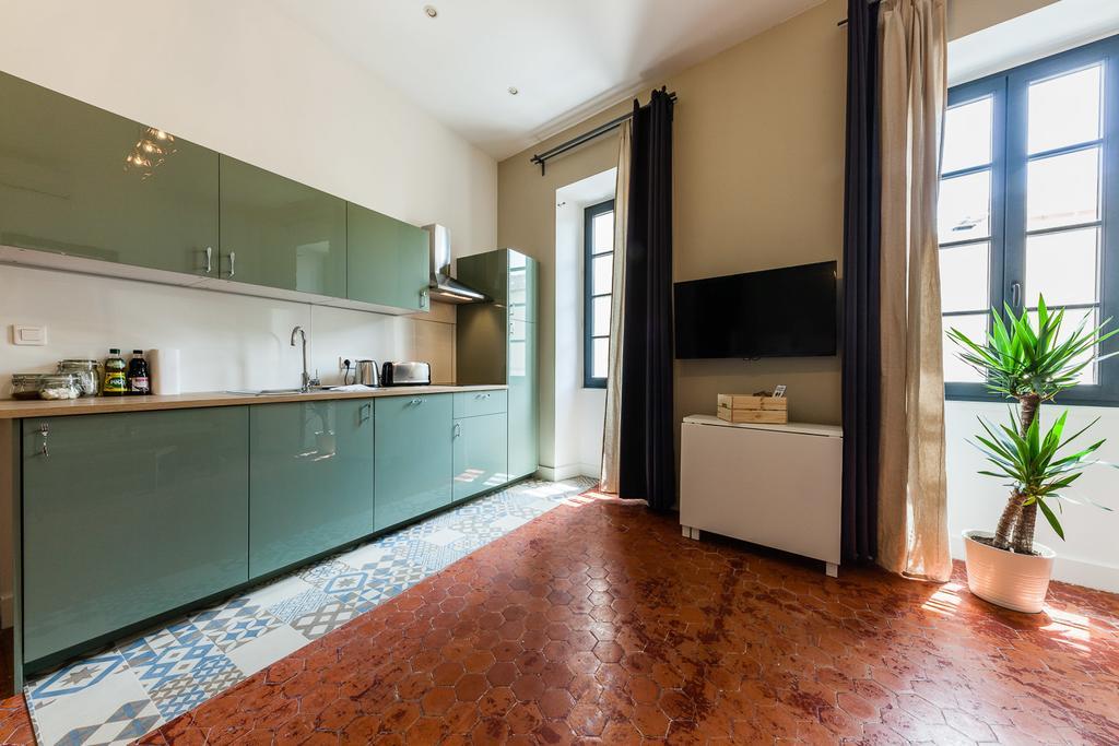 Chez Nous - 7 Appartements Sur Le Vieux Port มาร์กเซย ภายนอก รูปภาพ