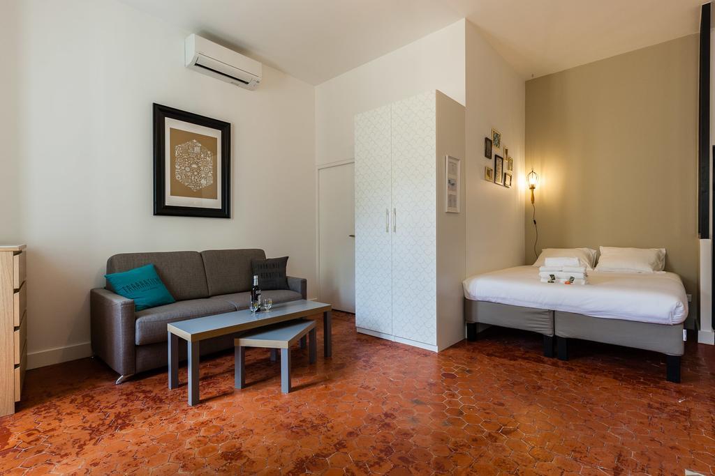 Chez Nous - 7 Appartements Sur Le Vieux Port มาร์กเซย ภายนอก รูปภาพ