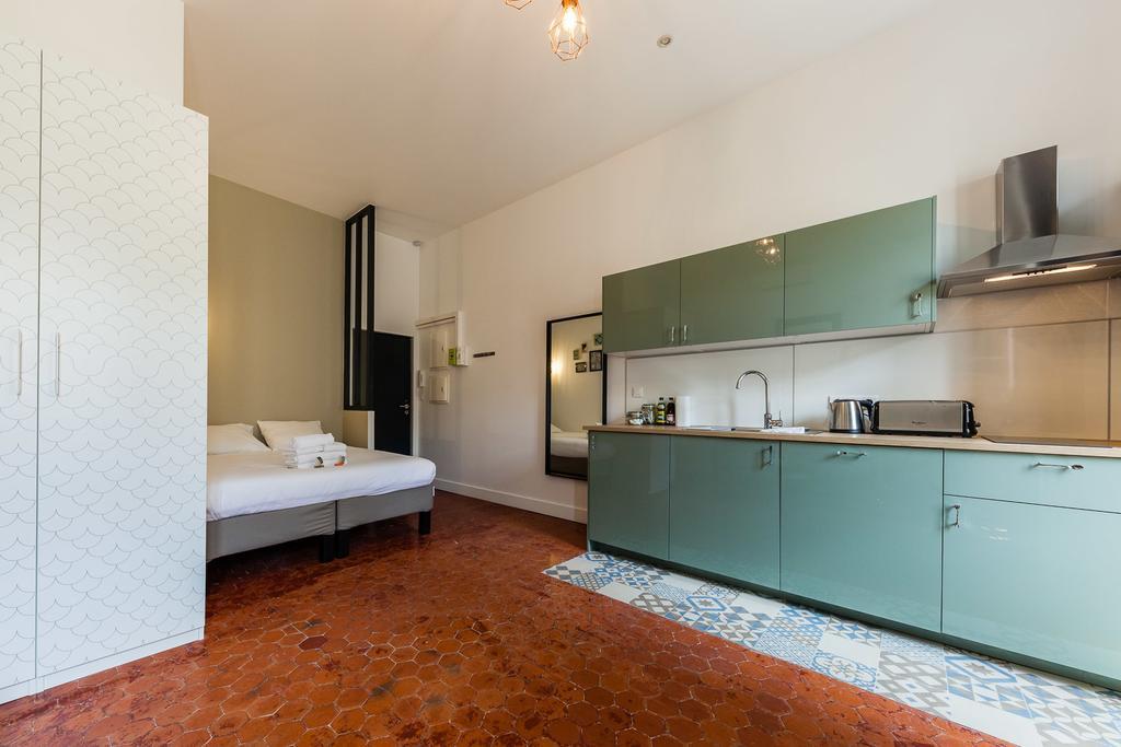 Chez Nous - 7 Appartements Sur Le Vieux Port มาร์กเซย ภายนอก รูปภาพ