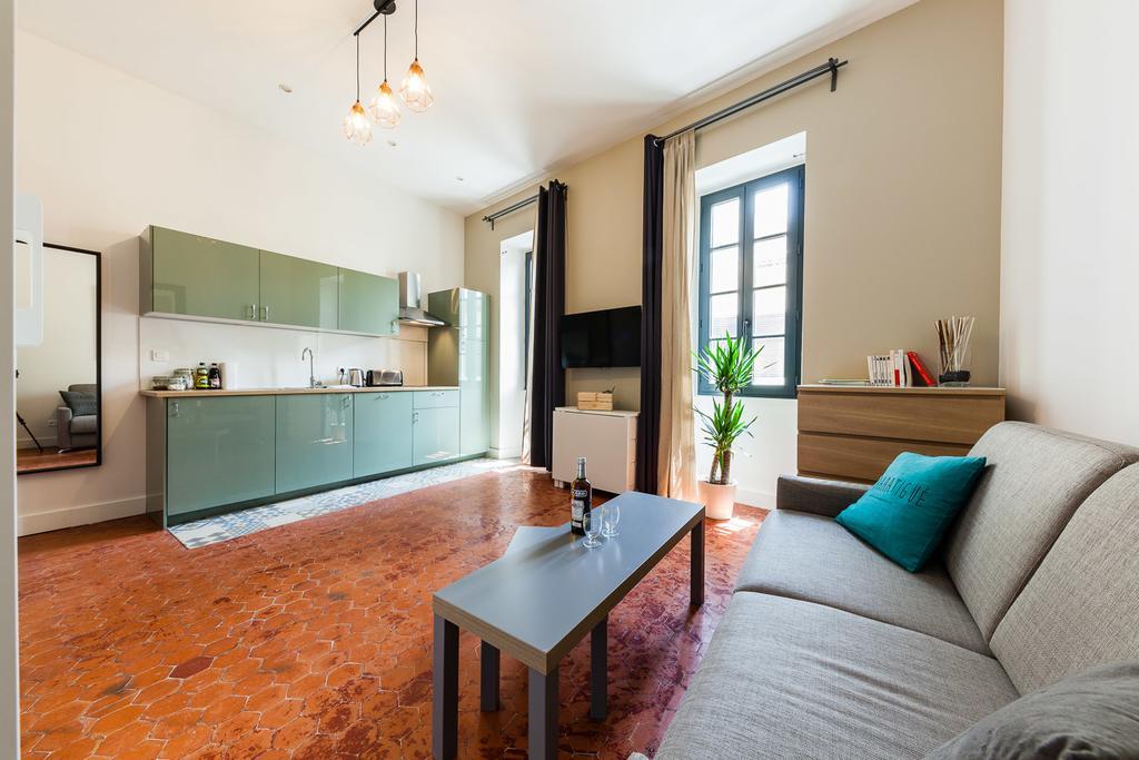 Chez Nous - 7 Appartements Sur Le Vieux Port มาร์กเซย ภายนอก รูปภาพ