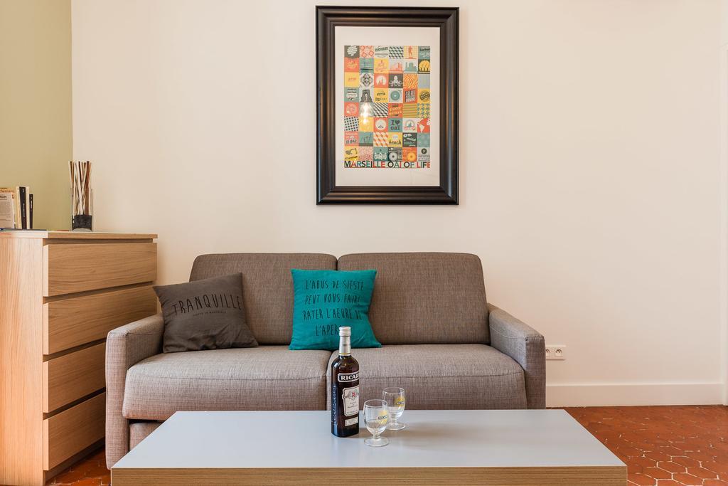 Chez Nous - 7 Appartements Sur Le Vieux Port มาร์กเซย ภายนอก รูปภาพ